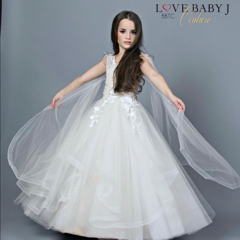 Couture Love Baby J ivory Gown size 6/7